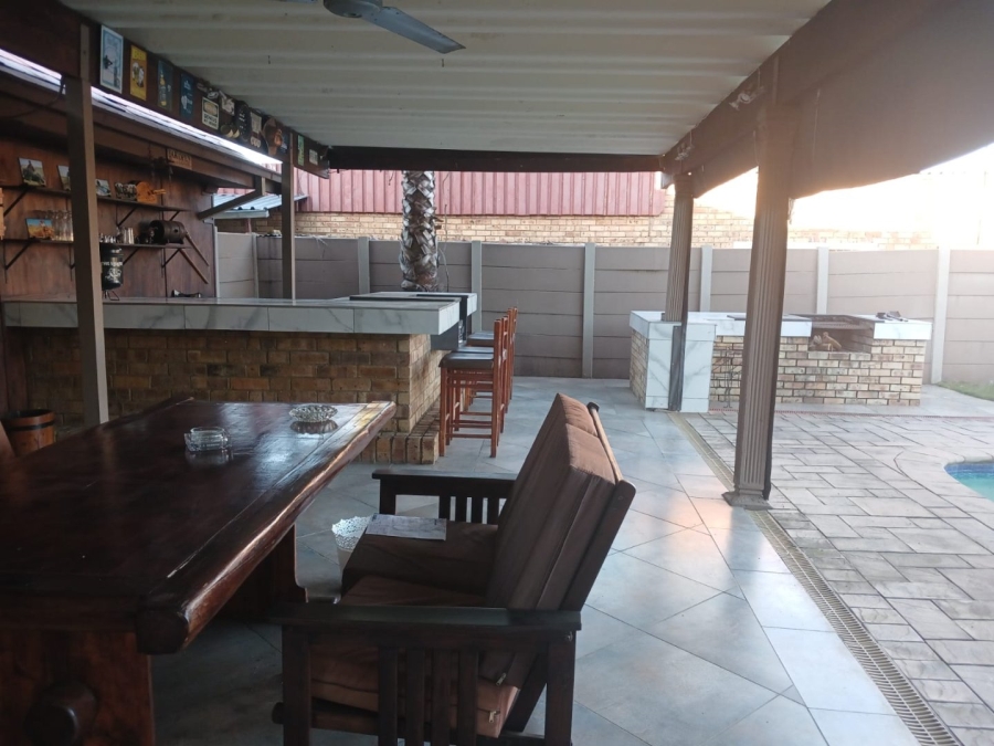 3 Bedroom Property for Sale in Adamayview North West